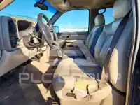 2002 Chevrolet Suburan фото
