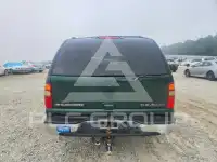 2002 Chevrolet Suburan фото