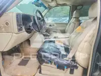 2002 Chevrolet Suburan фото