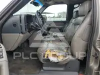 2002 Chevrolet Suburan фото
