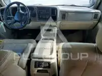 2002 Chevrolet Suburan фото