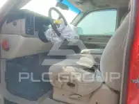 2002 Chevrolet Suburan фото