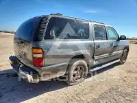 2002 Chevrolet Suburan photo
