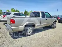 2002 Chevrolet S10 photo