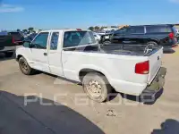 2002 Chevrolet S10 фото