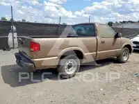 2002 Chevrolet S10 photo