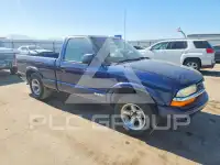 2002 Chevrolet S10 photo