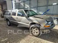 2002 Chevrolet S10 photo