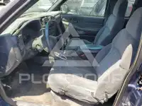 2002 Chevrolet S10 фото