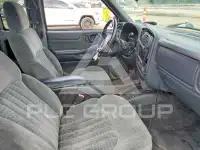 2002 Chevrolet S10 photo