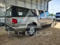 2002 Chevrolet S10 photo