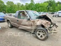 2002 Chevrolet S10 фото
