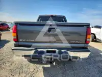 2002 Chevrolet Silverado photo