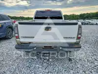 2002 Chevrolet Silverado photo