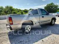 2002 Chevrolet Silverado photo