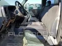 2002 Chevrolet Silverado photo