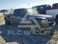 2002 Chevrolet Silverado photo