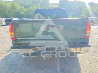 2002 Chevrolet Silverado photo