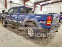 2002 Chevrolet Silverado photo