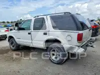 2002 Chevrolet Blazer photo