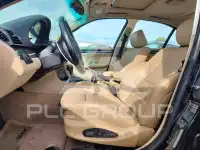 2002 BMW 325 photo