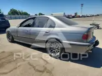 2002 BMW M5 photo