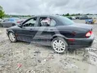 2002 Jaguar X-TYPE photo