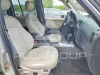 2002 Jeep LIBERTY фото