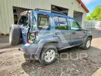2002 Jeep LIBERTY фото