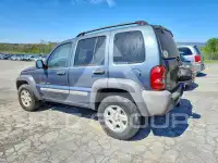 2002 Jeep LIBERTY фото