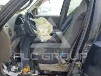 2002 Jeep LIBERTY фото