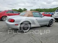 2002 Mazda MX-5 photo