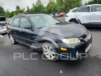 2002 Mazda Protege photo