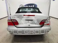 2002 Mercedes Benz CLK фото