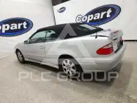 2002 Mercedes Benz CLK фото