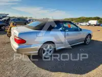 2002 Mercedes Benz CLK фото