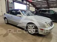 2002 Mercedes Benz CLK фото