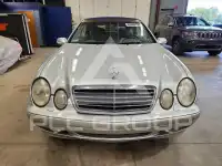 2002 Mercedes Benz CLK фото