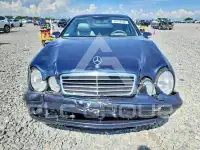 2002 Mercedes Benz CLK фото
