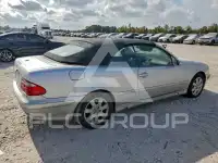 2002 Mercedes Benz CLK фото