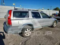 2002 Volvo V70 фото