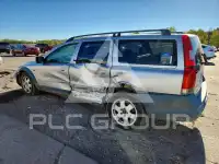2002 Volvo V70 фото