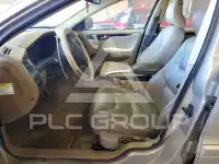 2002 Volvo V70 фото