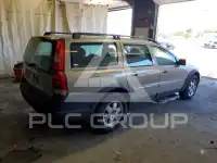 2002 Volvo V70 фото