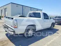2002 GMC Sierra photo