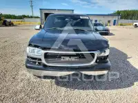 2002 GMC Sierra photo