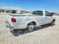 2002 GMC SONOMA photo