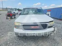 2002 GMC YUKON photo