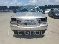 2002 GMC YUKON фото
