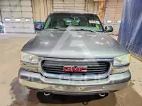 2002 GMC YUKON фото
